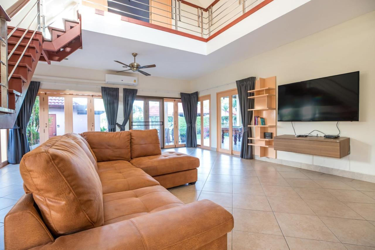 Beautiful 5Br Villa Felicity, Pool & Garden, Near Naiharn Rawai Bagian luar foto