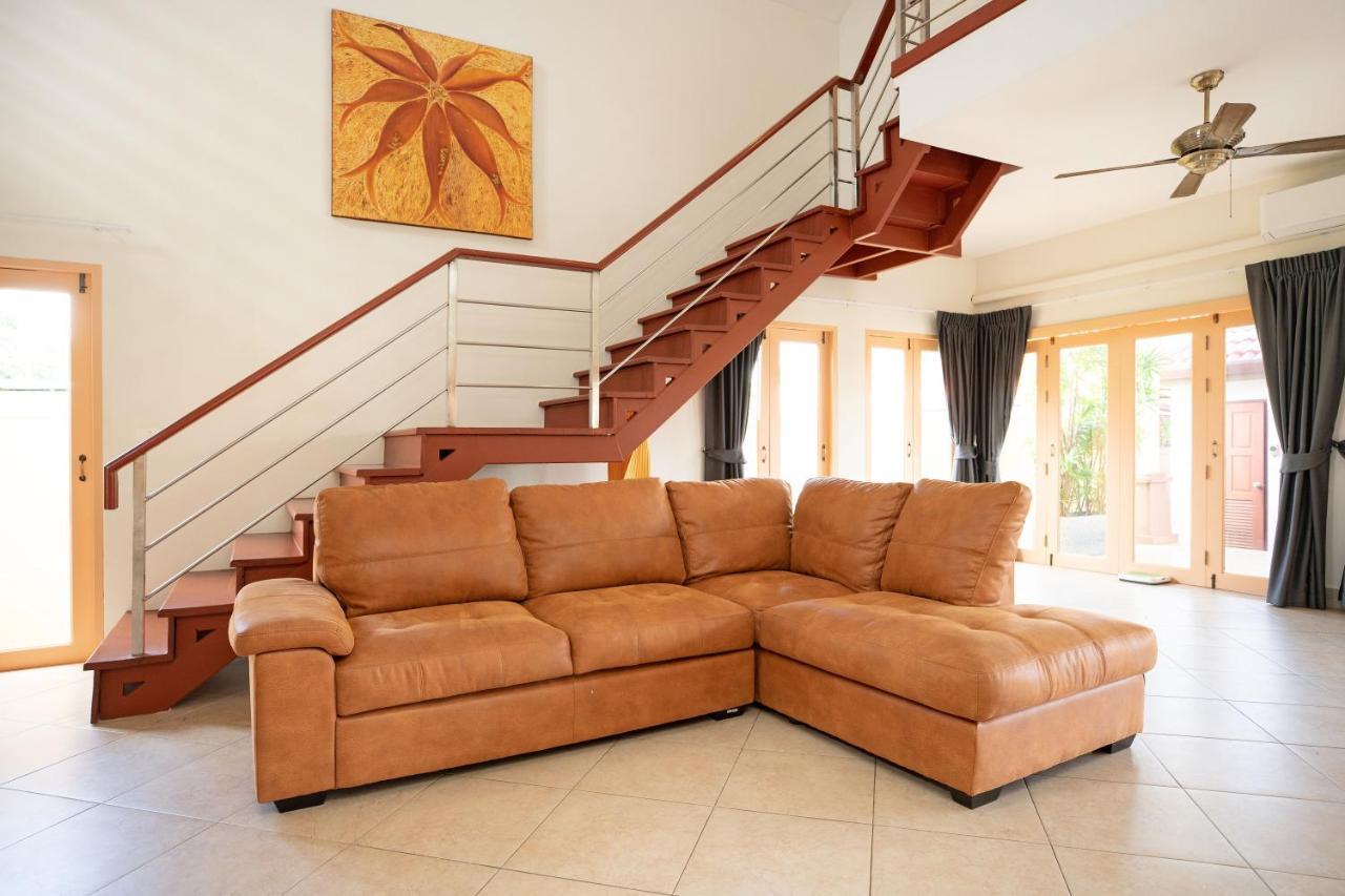 Beautiful 5Br Villa Felicity, Pool & Garden, Near Naiharn Rawai Bagian luar foto